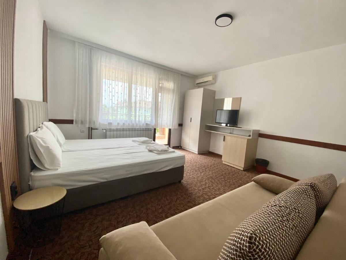 Хотел М1 Hotel พรีมอร์สโก ภายนอก รูปภาพ